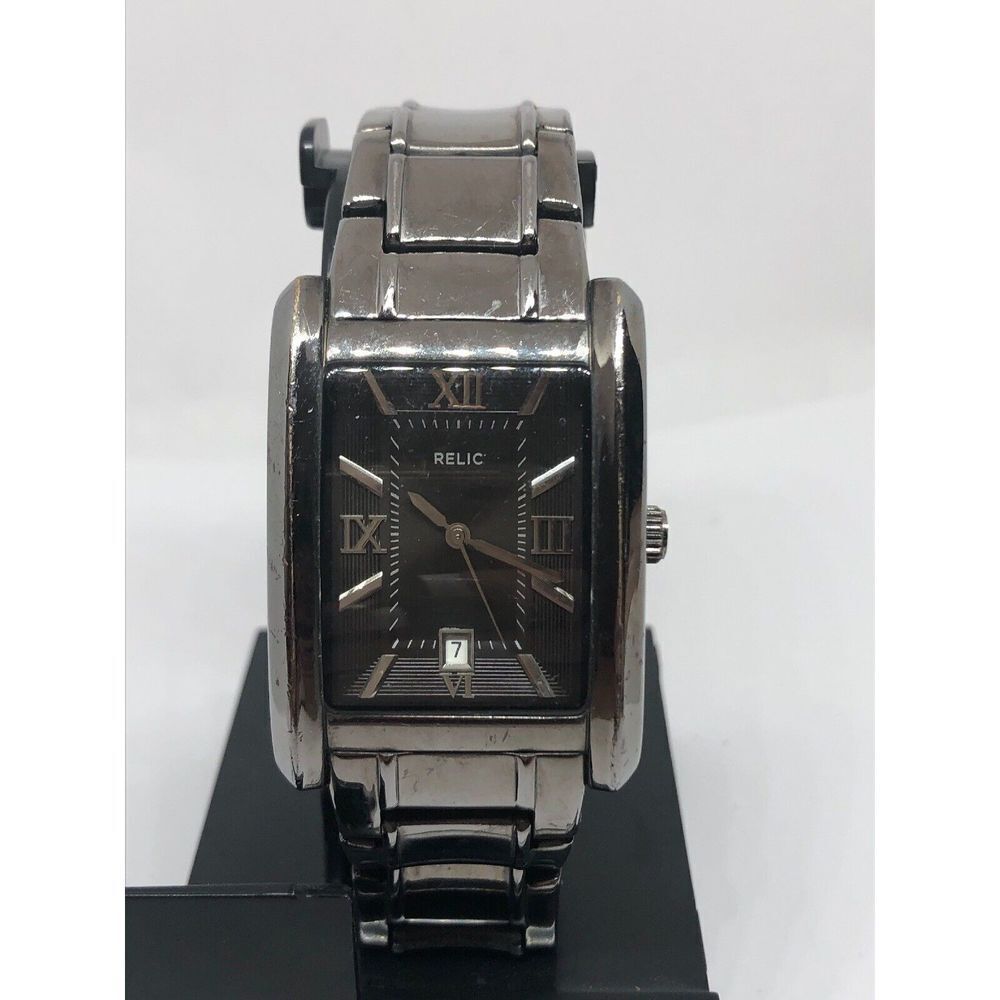 Relic ZR7109S Unisex Silver Stainless Steel Analog Black Dial Wrist Watch KG353